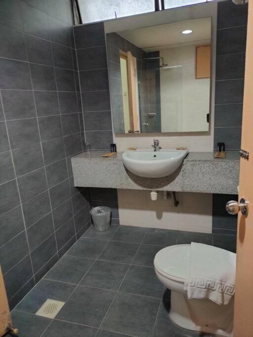 Pavilion Fahrenheit 88 Bukit Bintang 3 Bedrooms クアラルンプール エクステリア 写真